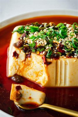  Dongying Shizi Toufu:  Een pittige dans van zijde zacht tofu en knapperige chili's!