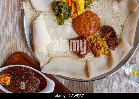  Shiro Wat: Een romige en kruidige vegetarische explosie rechtstreeks uit de Addis Abeba keuken!