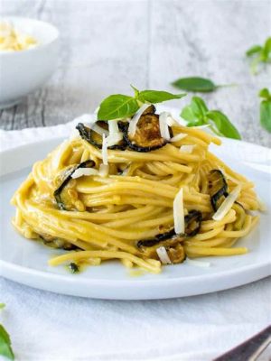  Spaghetti alla Nerano! A Symphony of Creamy Zucchini and Tangy Parmesan Cheese